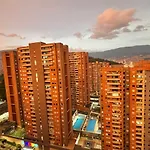 Habitacion Masculina 1 Persona En Apartamento Compartido Medellin