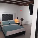 Vip Apartasuites Rosales