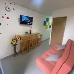 22 Apartamento 3 Habitaciones Con Balcon En Laureles Estadio