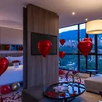 Hotel York Luxury Suites Medellin By Preferred