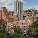 Oasis Secreto En Medellin Wifi Tv 201