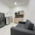 Apartamentos, Colores Del Estadio - Laureles.