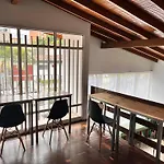 Sereni Laureles Hotel Cafe