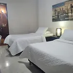 New Memphis Hostal