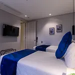 4 Sur Hotel