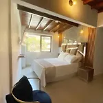 Aparta Estudio Laureles 306