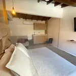 Aparta Estudio Laureles 306