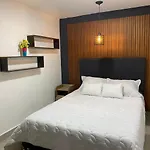 32 Confortable Apartamento Con Balcon En Laureles Estadio
