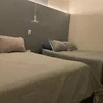 Trifecta Suite De 3Alcobas La 70 Laurles Estadio