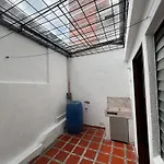 Apartamento Laureles, Cerca A La Estacion Floresta