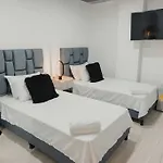 Laureles Industry Living 4Br