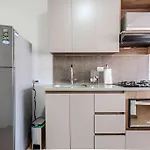 Remotecasa - Vibrant Cityscape Studio In Laureles