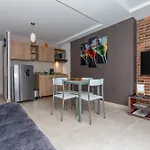 Apartamento Central En Zona Comercial