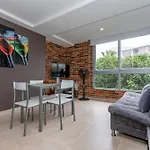 Apartamento Central En Zona Comercial
