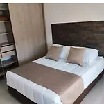 Beautiful Apartment In The Heart Of Laurels