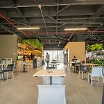 Unique Suite in El Poblado CoWork/ GYM / Fast WiFi