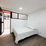 Medellin Comodos Apartaestudios