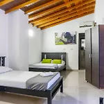 Hotel Verony Laureles