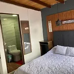 34 Bello Apartamento En La Mejor Zona De Medellin Laureles Estadio 2 Hab 2 Banos