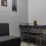 31 Bello Apartamento Con Balcon En Laureles Estadio