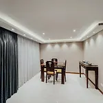 Stunning 19Th Floor Duplex 2 Bedrooms 1911