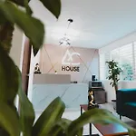 Ac - House Laureles - Self Cheking