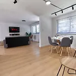 Casa En Laureles- Excelente Ubicacion!