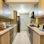 Medellin Hub House