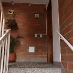 Living Poblado Manila 3029 Habitacion Doble Con Bano Privado