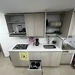 Exclusivo Apartamento Con Piscina Y Parqueadero 602