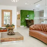 Hotel Madeiro