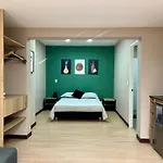Economico Alojamiento En Medellin Por Dias - A102 By Roots Rentals