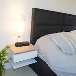 2Br Bright & Cozy - Nature Views & Sounds