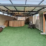 Apartamento En Laureles Con Piscina Y Parqueadero 402