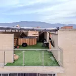 Apartamento En Laureles Con Piscina Y Parqueadero 402