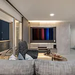 Apto Nuevo, Elegante Y Comodo