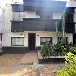 Apartamento A Minutos De Provenza En Medellin - M201 By Roots Rentals
