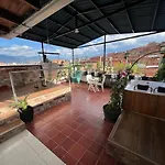 Hermoso Pent-House Con Jacuzzi Y Amplia Terraza