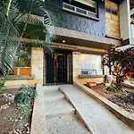 Nid202 Arrendamiento Nuevo Apartamento Con Balcon By Roots Rentals
