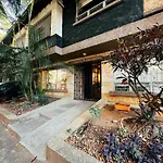 Nid202 Arrendamiento Nuevo Apartamento Con Balcon By Roots Rentals