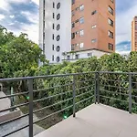 White House Poblado