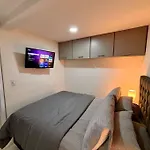 Apartamento Cerca Al Poblado