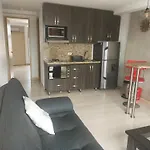 Apartasuites Av