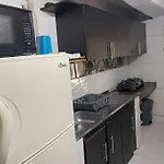 Relajante Apartamento Central A 15 Min Del Estadio