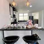 Hermoso Y Nuevo Apartamento En Laureles