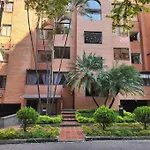 Loft With Bathtub In Laureles