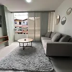 Modernos Apartamentos Cerca Al Poblado