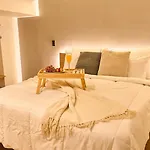 Cozy Aparta-Suite Stadio Rosa Negra