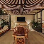 10A House Pool Provenza