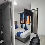 Casa De Huespedes Campo Valdes
